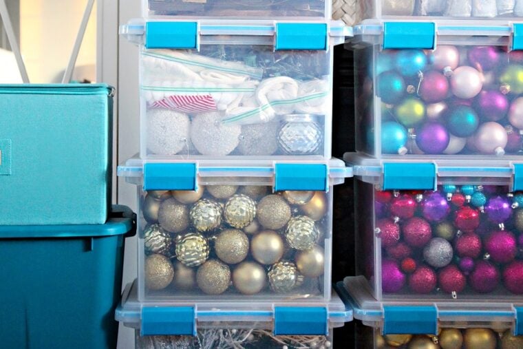 7 Organization Tips for Your Holiday Gear and Decorations 7 Organization Tips for Your Holiday Gear and Decorations